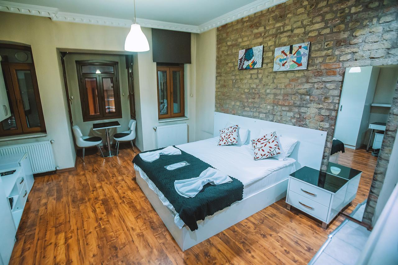 Full House Boutique Hotel Istanboel Buitenkant foto