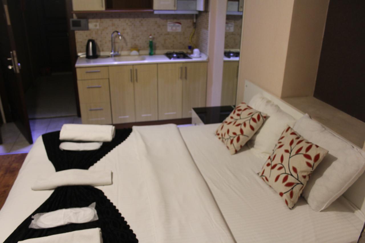Full House Boutique Hotel Istanboel Buitenkant foto