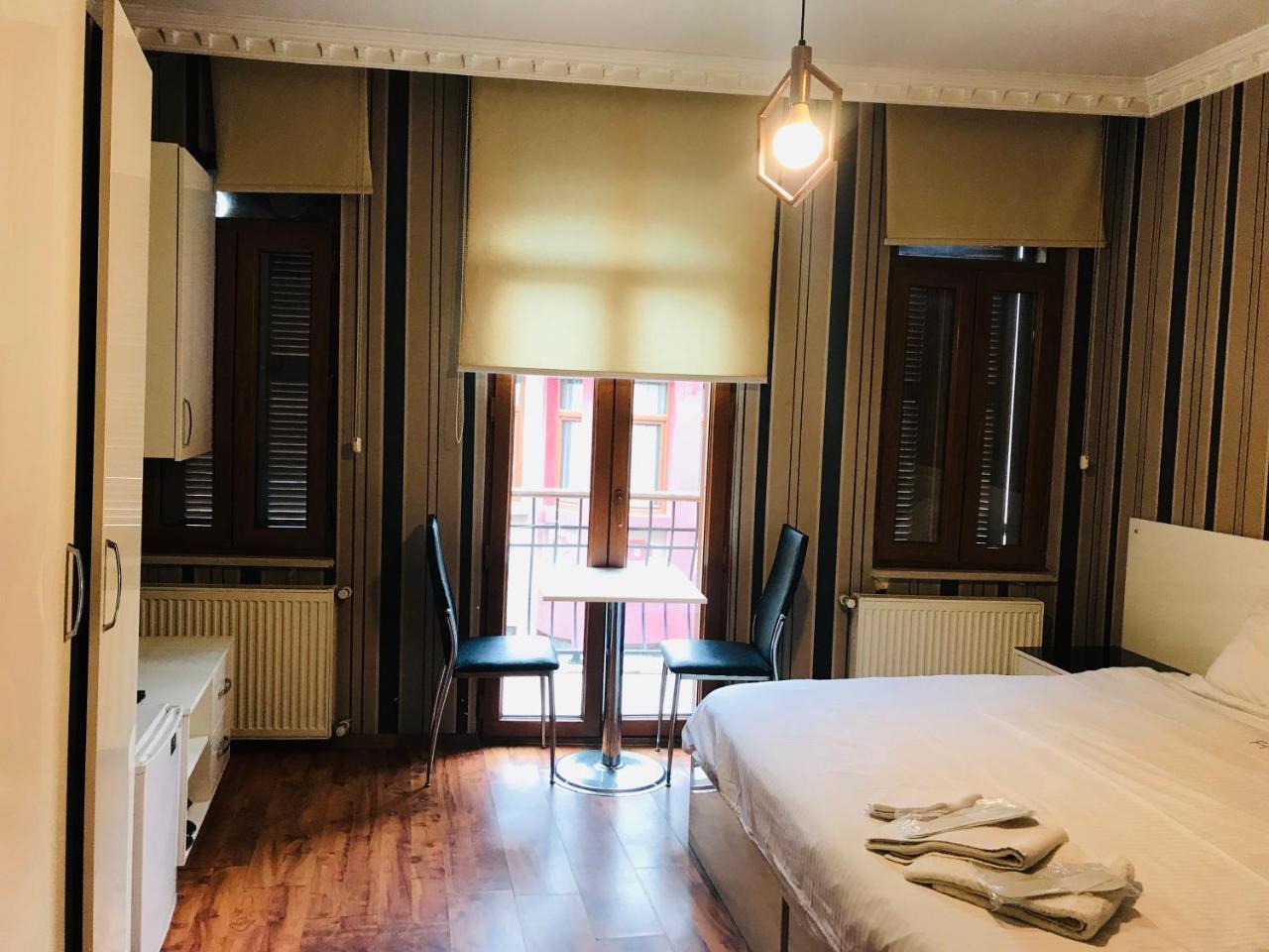 Full House Boutique Hotel Istanboel Buitenkant foto