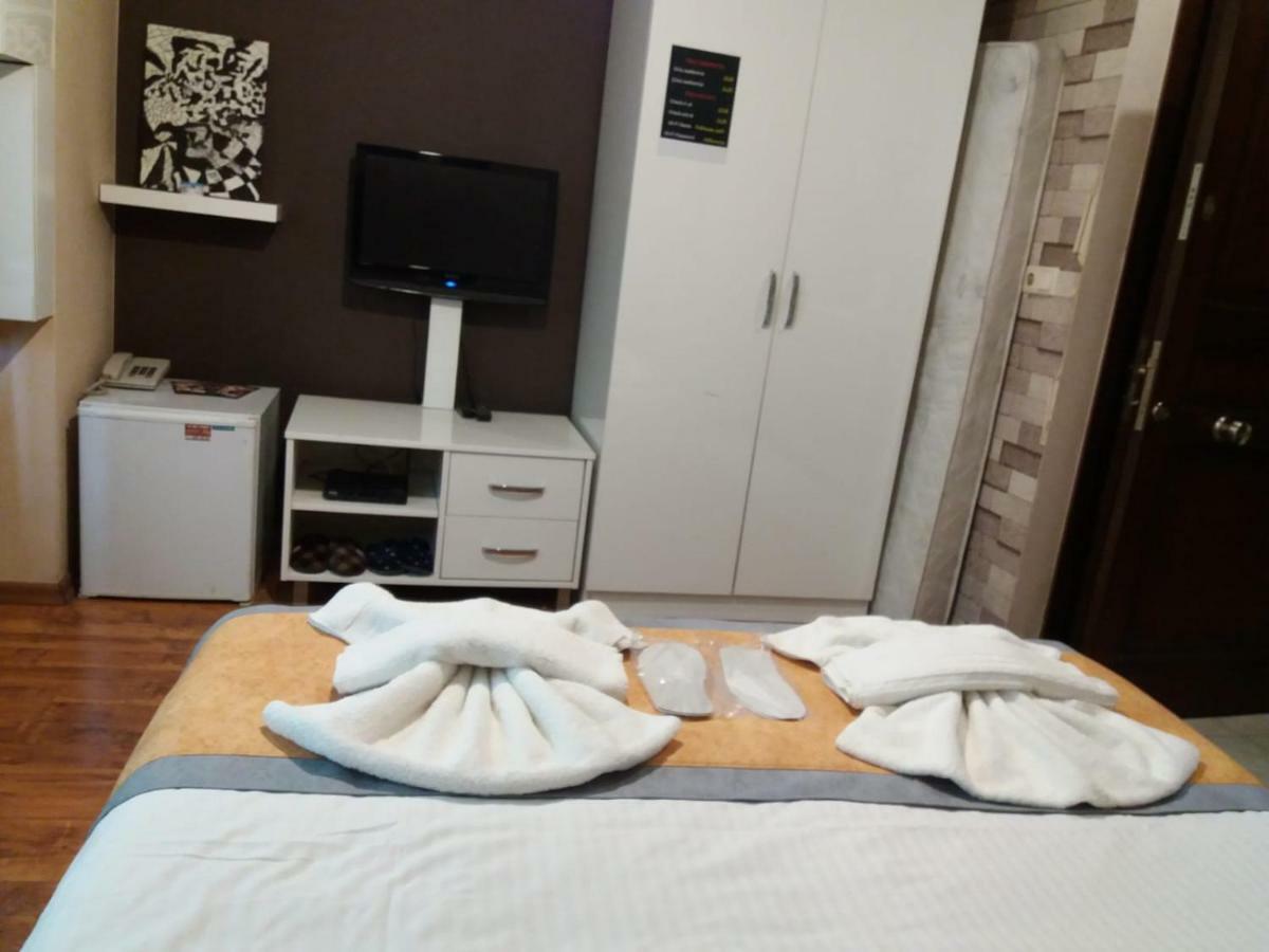 Full House Boutique Hotel Istanboel Buitenkant foto